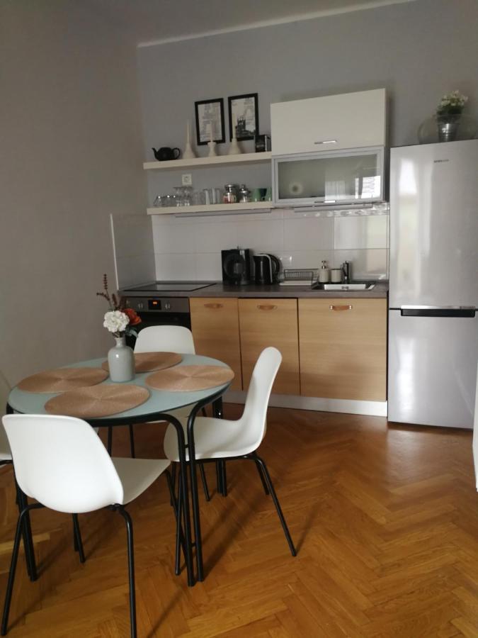 Centrum11 Pécs Eksteriør billede