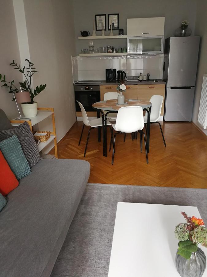 Centrum11 Pécs Eksteriør billede