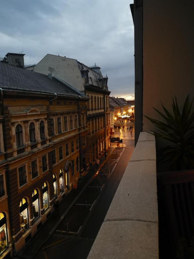 Centrum11 Pécs Eksteriør billede